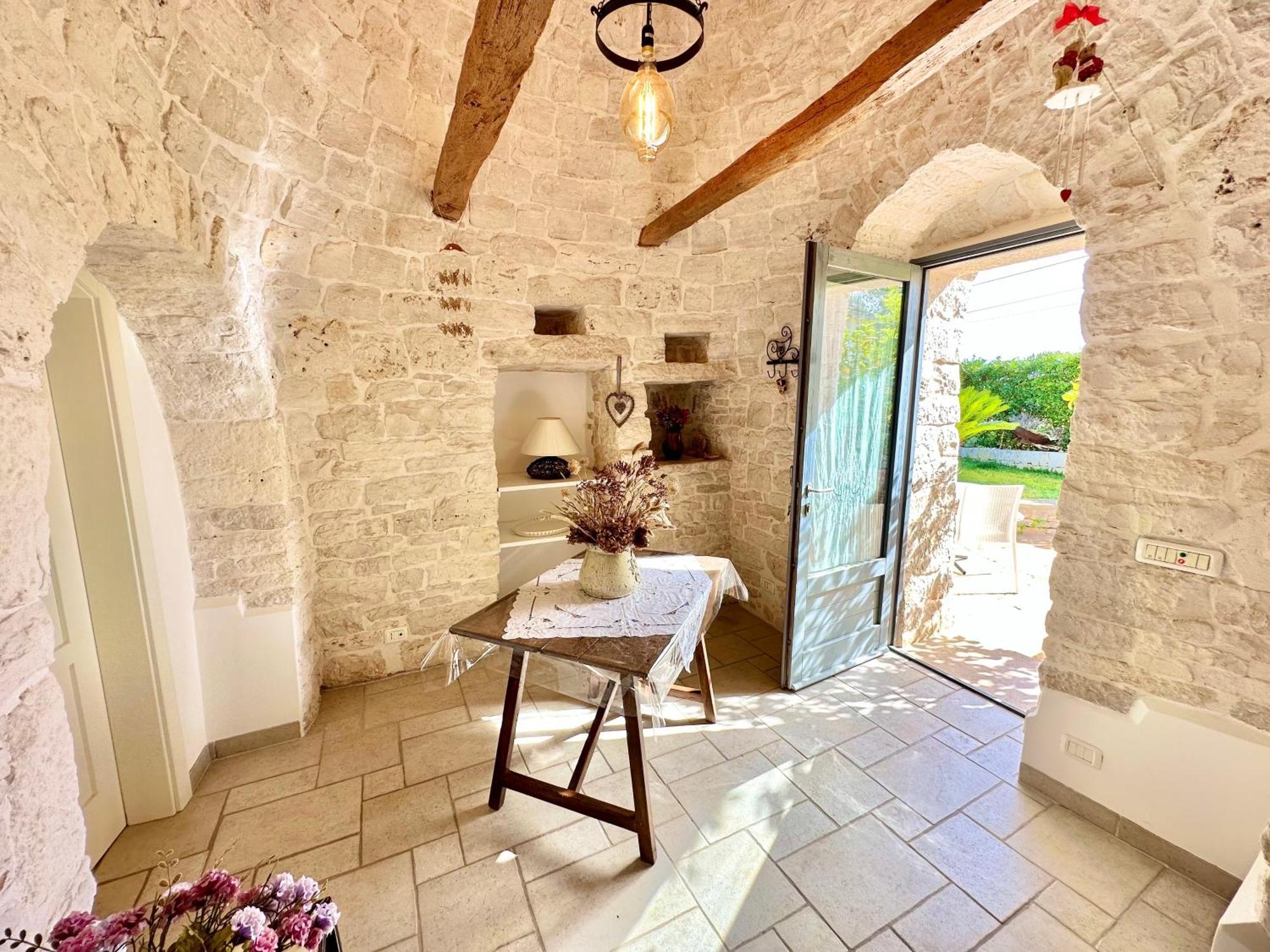 Trulli Fenice Alberobello Bilik gambar
